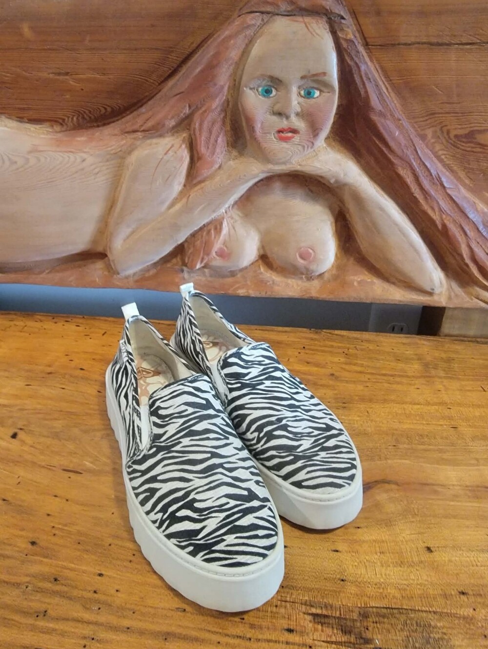 Roxy Sheilahh Size 9.5 Black and White Zebra-Print Slip-On Platform Sneakers
